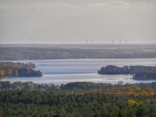 Ausblick vom Aussichtturm in den Rauener Bergen